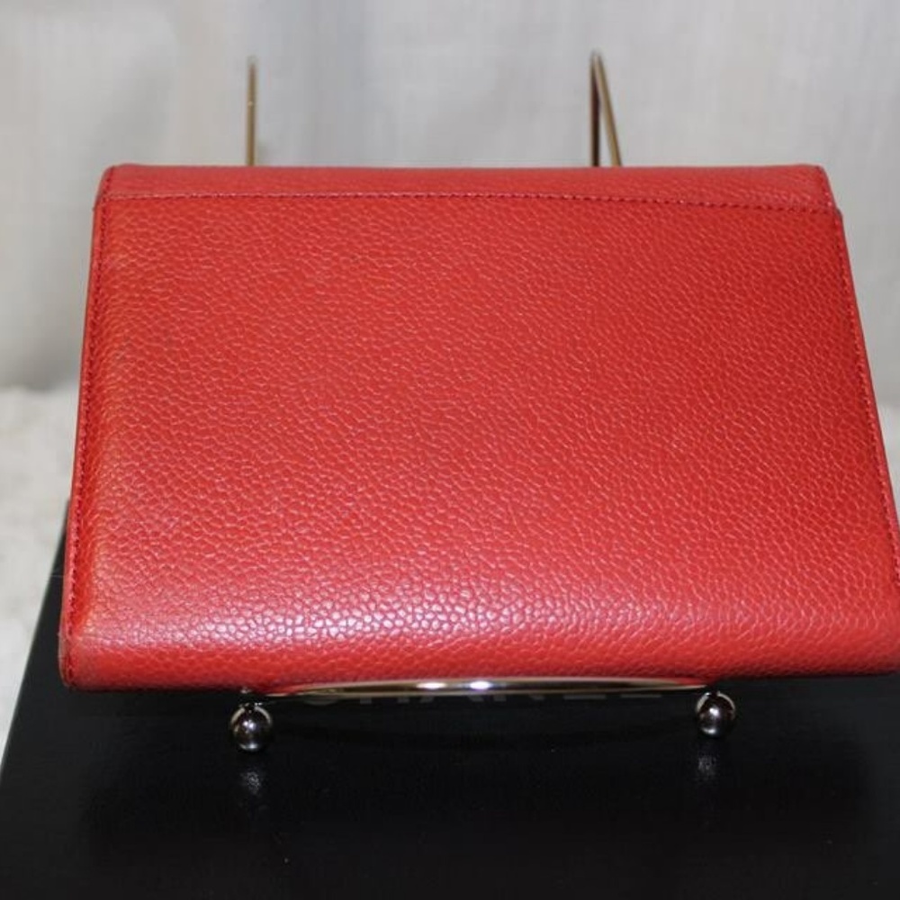 💖20% OFF💖AUTH Chanel Caviar Red Clutch Wallet - Picture 2 of 8